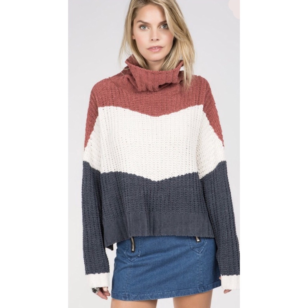 POL clothing soft cozy turtleneck sweater - Picture 3 of 8